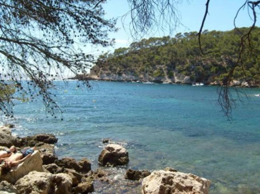 Athena Ohana, Les Pieds Dans L'Eau Bandol Esterno foto